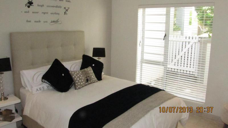 To Let 3 Bedroom Property for Rent in Dolphin Beach Western Cape